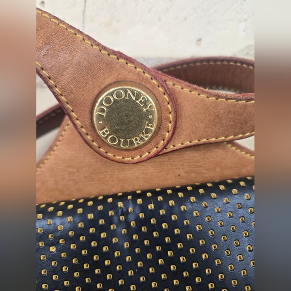 90s Dooney & Bourke Backpack - Picture 4 of 16